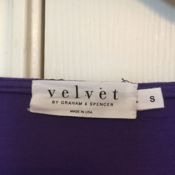 Velvet - Picture 3 of 3